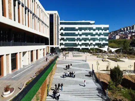 M.Ü. R.T.E. KÜLLİYESİ YEMEKHANE VE KÜTÜPHANE BİNASI