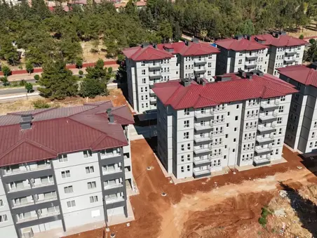 GAZİANTEP İLİNDE DEPREM NEDENİYLE HASAR GÖREN TAŞINMAZLARIN YENİDEN YAPIMI (1’İNCİ ETAP) İLE ŞEHİT ÜSTEĞMEN ALPAY BAŞARAN KIŞLASINDAKİ CEPHANELİK ONARIMI